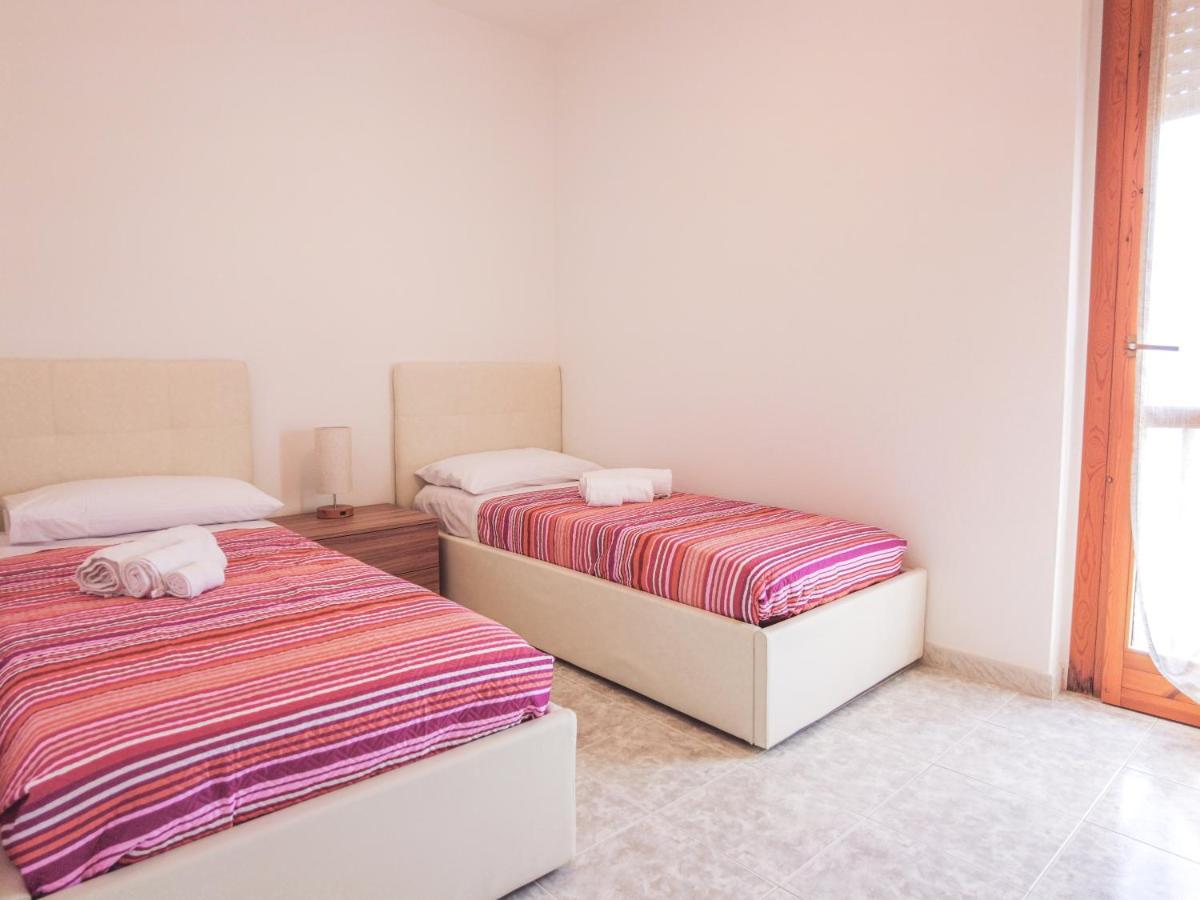 Budget Beds Алгеро Екстериор снимка
