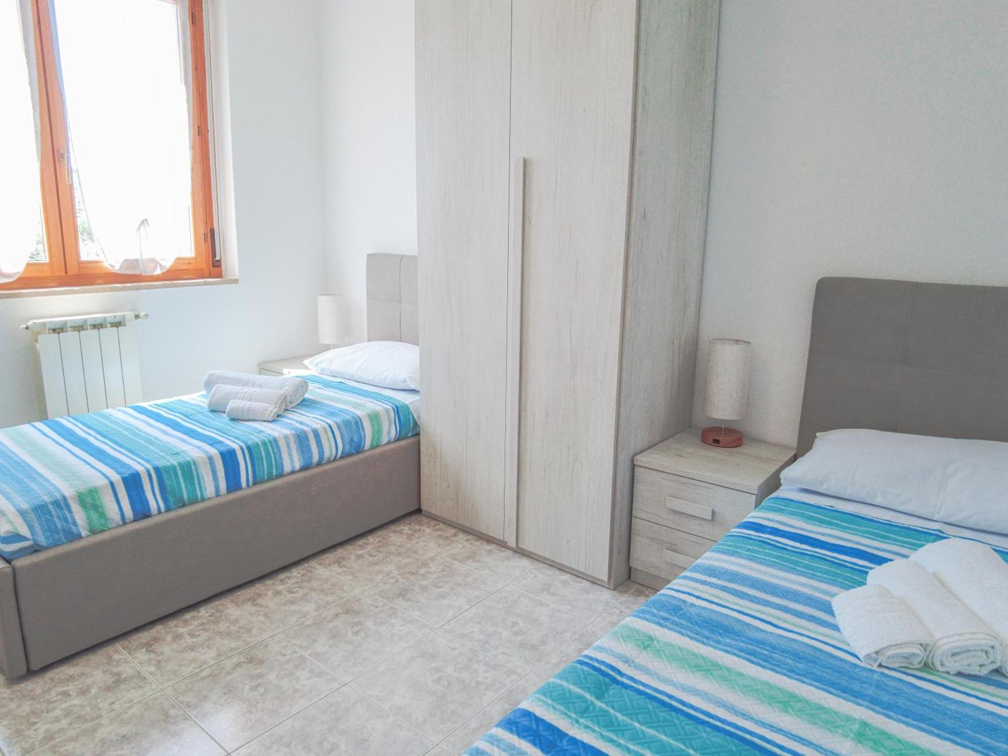 Budget Beds Алгеро Екстериор снимка