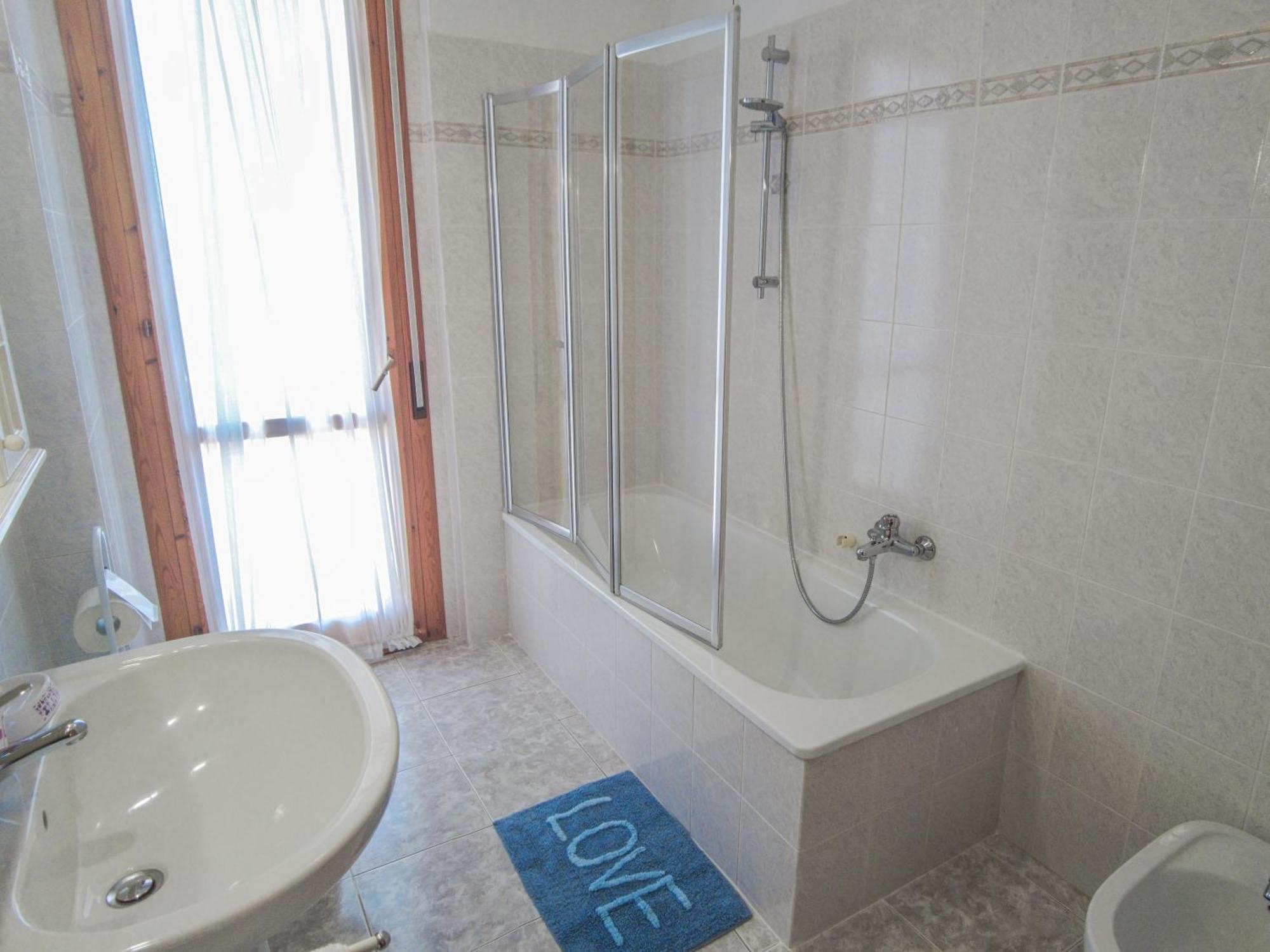 Budget Beds Алгеро Екстериор снимка
