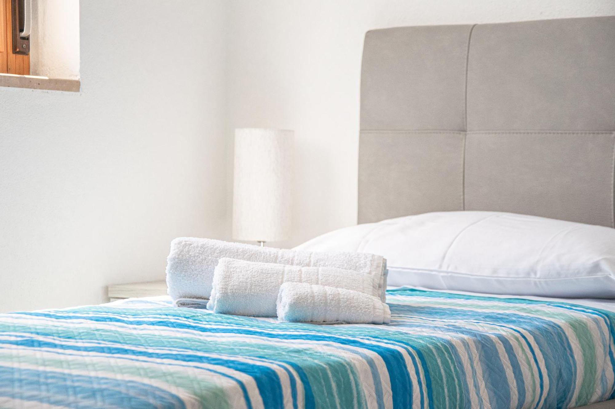 Budget Beds Алгеро Екстериор снимка